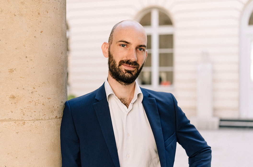 Piet Lammers is awarded the Claude-Antoine Peccot prize by ... - 